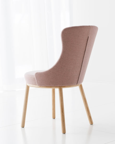 ZEN conference chair (wood legs)